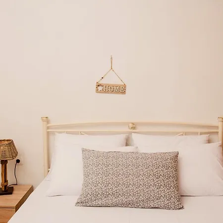 Yanna's Sea View House Apartment *